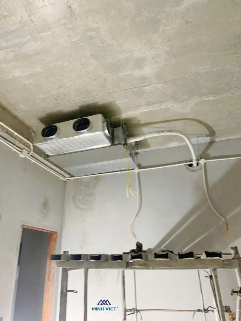 Nhà ở Tam Điệp – âm trần nối ống gió Daikin – Minh Việt thi công