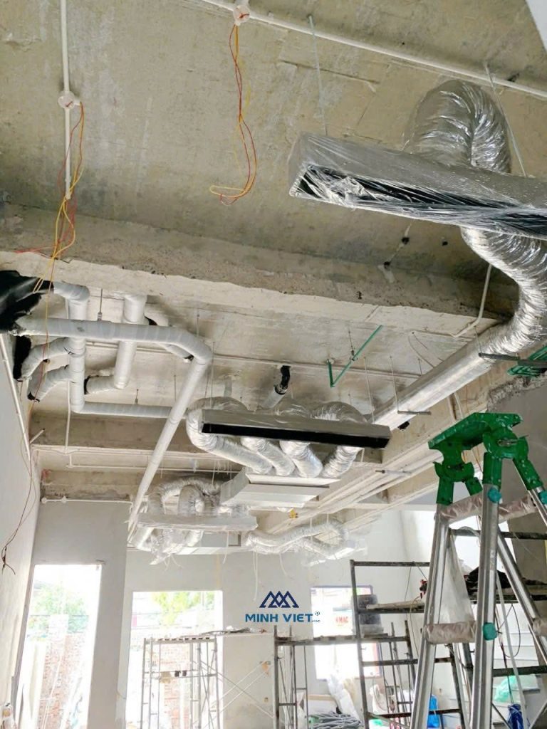 Nhà ở Tam Điệp – âm trần nối ống gió Daikin – Minh Việt thi công