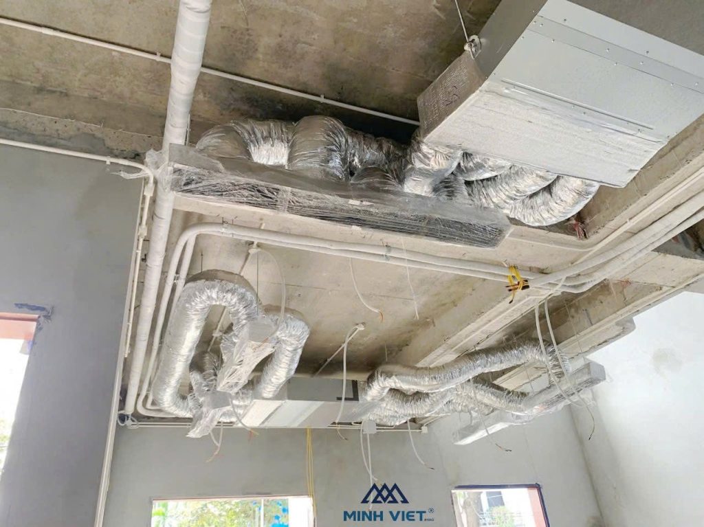 Nhà ở Tam Điệp – âm trần nối ống gió Daikin – Minh Việt thi công